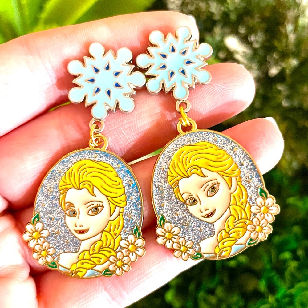 Elsa Dangle Earrings